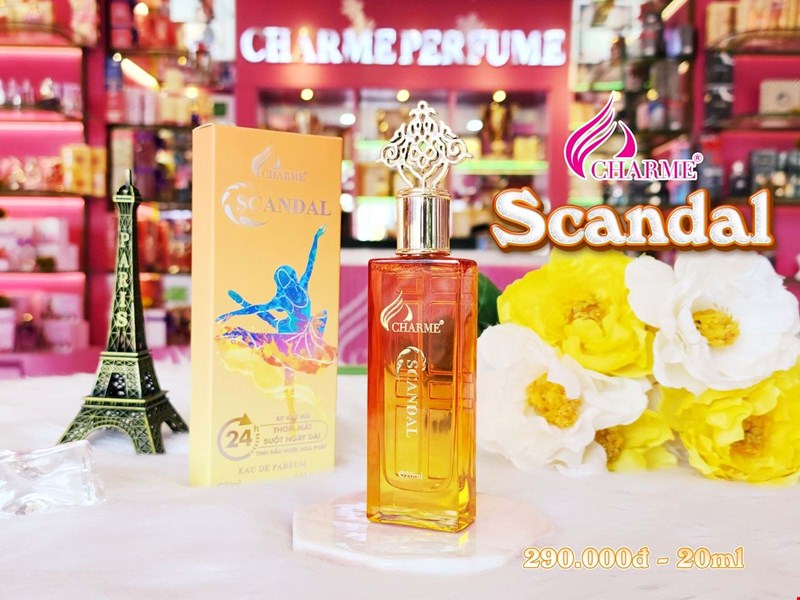 Một chai Xịt Khử Mùi Charme Scandal 20ml sẽ là gợi ý hoàn hảo dành cho nàng