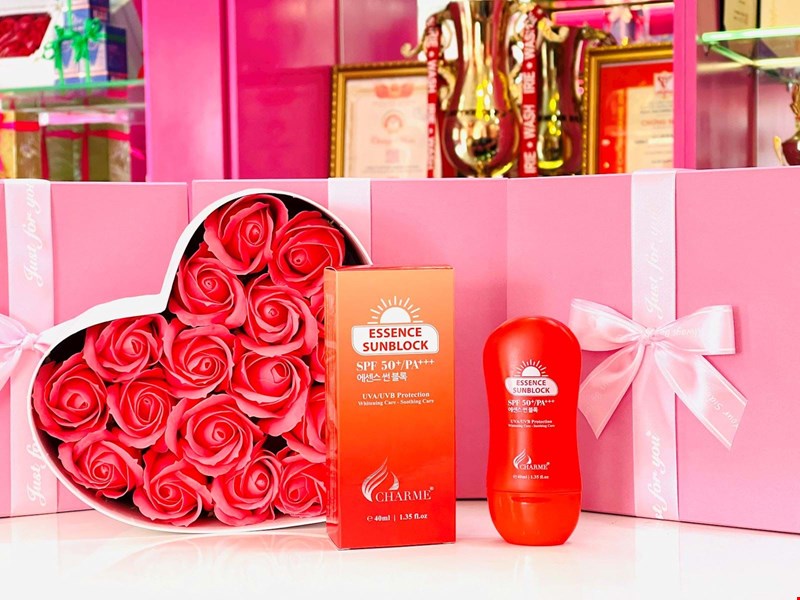 Kem Chống Nắng Charme Essence Sunblock Spf50/Pa+++
