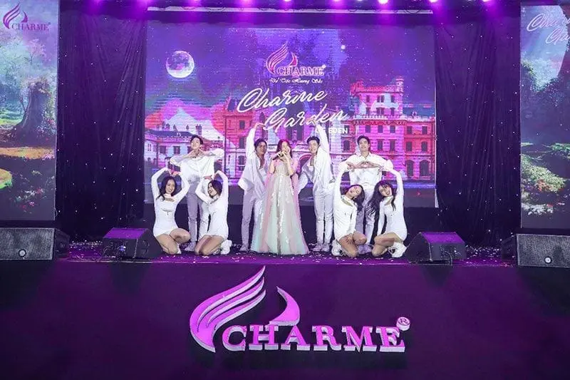 Dạ Tiệc Hương Sắc “Charme Garden Of Eden” Hoành Tráng Quy Tụ Dàn Khách Mời Đỉnh Cao