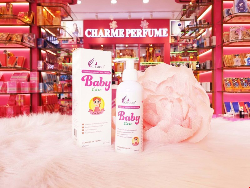 Dung Dịch Vệ Sinh Bé Gái Baby Care