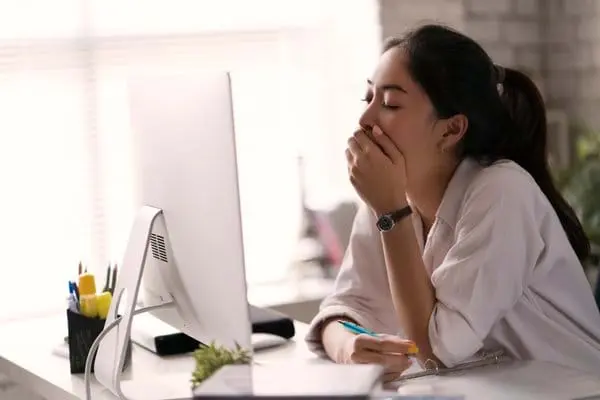 Không phải ai cũng biết, đây là những nguyên nhân khiến bọng mắt ngày một nặng trĩu