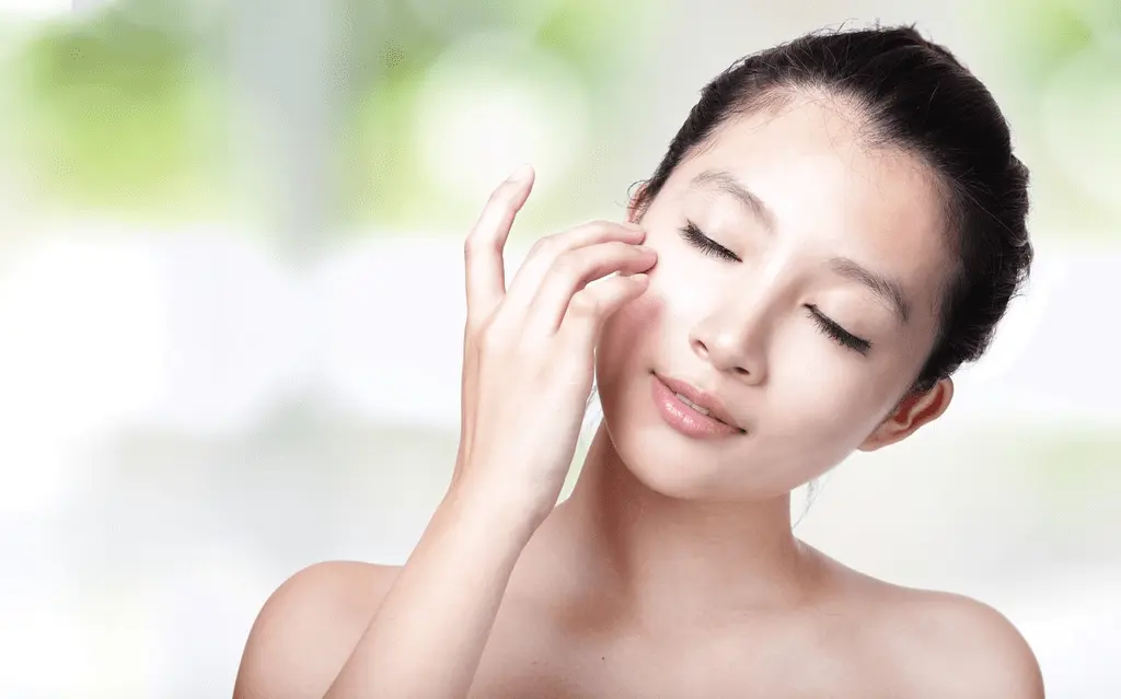 7 Cách Chăm Sóc Da Mùa Hè Không Thể Bỏ Qua