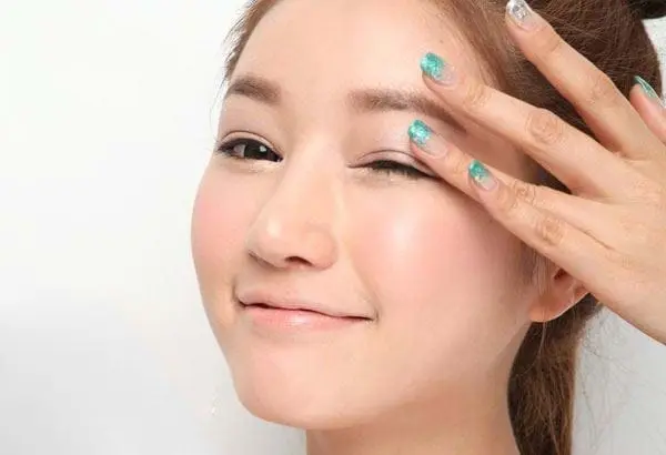Bạn đã biết kem dưỡng mắt quan trọng như thế nào chưa?