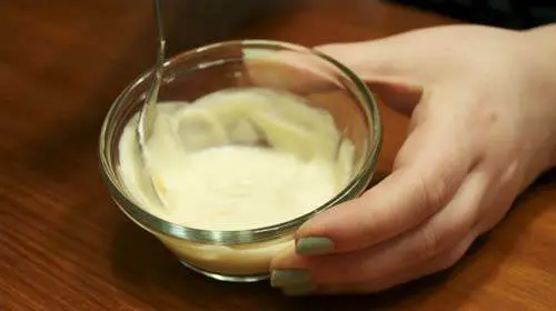 Dùng vitamin E thôi chưa đủ, kết hợp với 4 nguyên liệu này sẽ có da trắng không tì vết