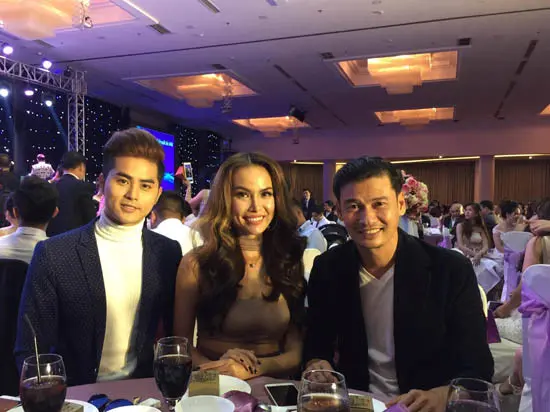 Nghệ sĩ Tiết Cương trở thành đại lý của Charme